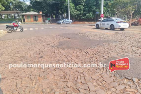 Acidente entre moto e carro deixa dois feridos em Três de Maio