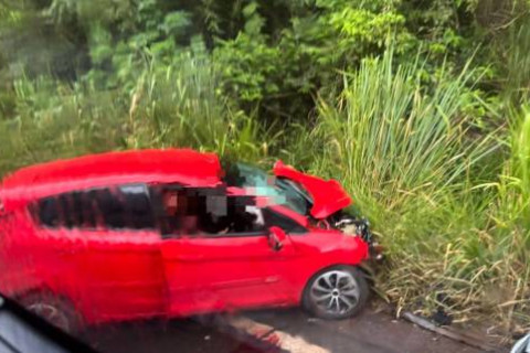 Acidente entre carro e caminhão é registrado na RSC-472, entre Três Passos e Tenente Portela