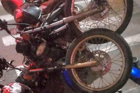 Violenta colisão entre duas motocicletas em Cerro Largo