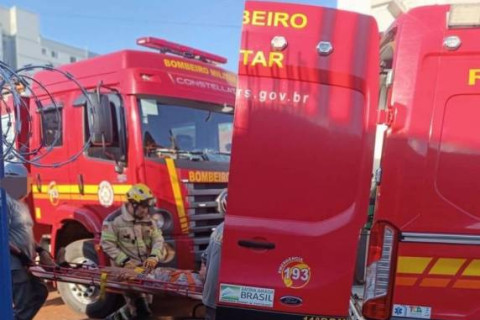 Trabalhador fica ferido após soterramento em obra no centro de Santo Ângelo